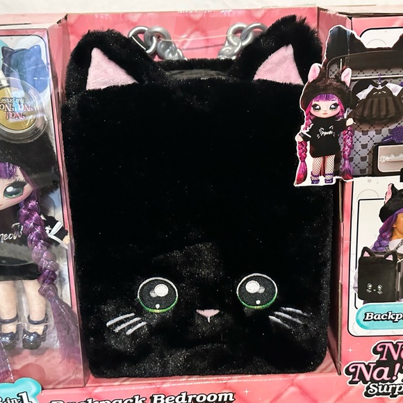 Na! Na! Na! Surprise 3-in -1 BackPack Bedroom Playset Tuesday Meow Doll NIB - Picture 5 of 7